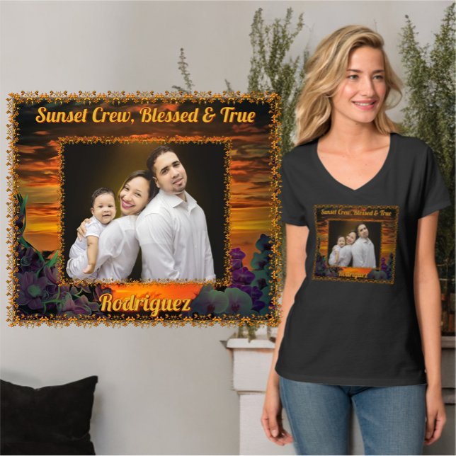 Sunset Crew Blessed & True 2584 T-Shirt (Von Creator hochgeladen)