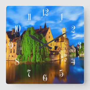 Sunset in Bruges. Belgium Quadratische Wanduhr