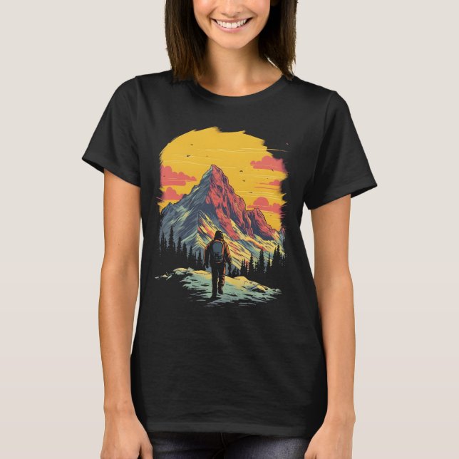 Sunset Mountain Wandern Abenteuer T-Shirt (Vorderseite)
