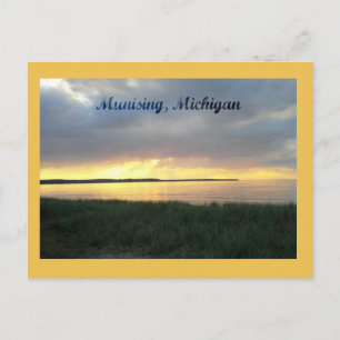Sunset on Lake Superior in Munising, Michigan Postkarte