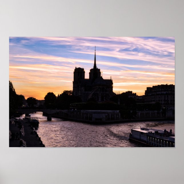 Sunset on Notre Dame de Paris - Paris, Frankreich Poster (Vorne)