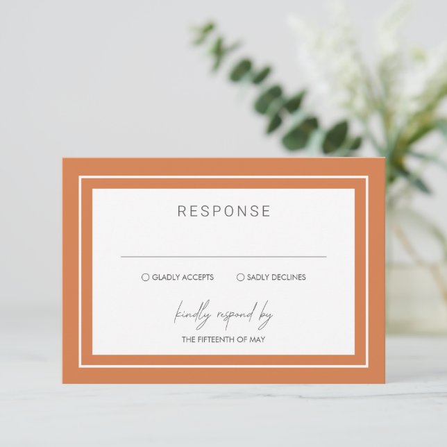 Sunset Orange Bold Border Moderne Hochzeit RSVP Karte (Stehend Vorderseite)