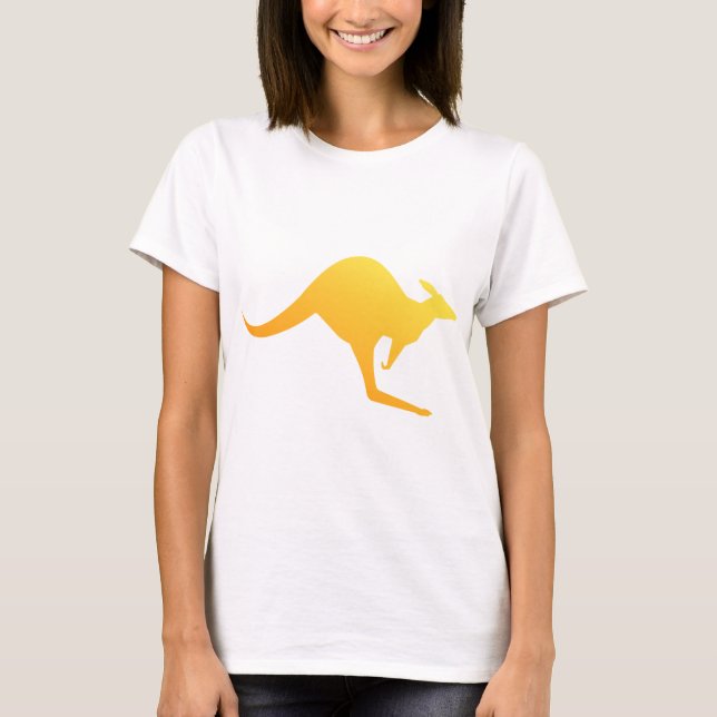 Sunset Orange Kangaroo Hopping T-Shirt (Vorderseite)