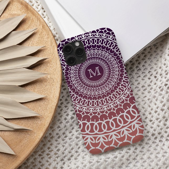 Sunset Orange und Violet Mandala Monogram Case-Mate iPhone Hülle (Von Creator hochgeladen)