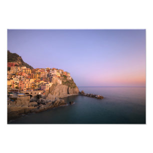 Sunset over Manarola village Fotodruck