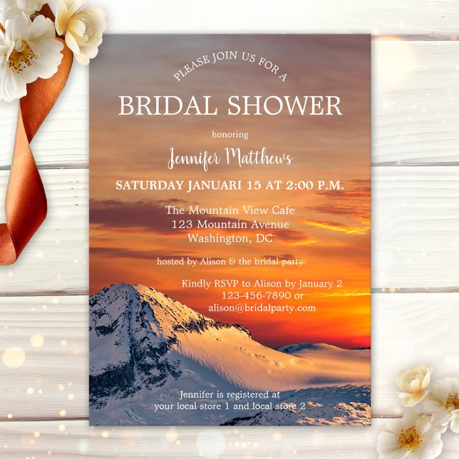 Sunset Winter Wonderland Bridal Dusche Einladung (Bridal shower invitation featuring a romantic winter scene with a sunset over snow covered mountains)
