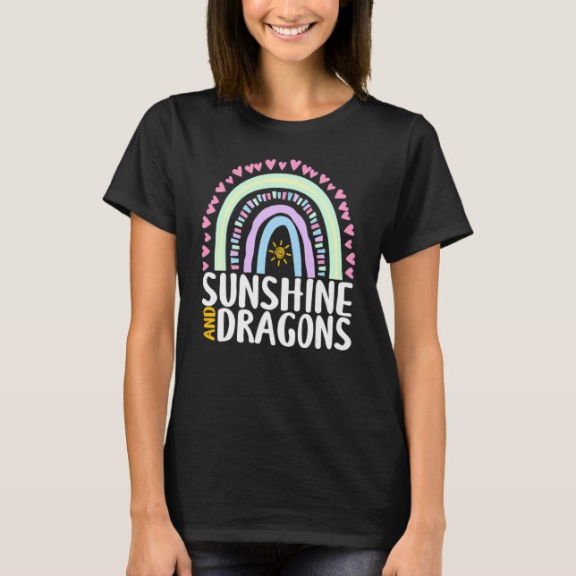 Sunshine and Dragons Niedlich Rainbow Graphics Wom T-Shirt (Vorderseite)