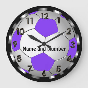 Super Cute Personalized Soccer Clock in Purple Große Wanduhr