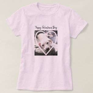 Super Niedliches Foto eines Welpen in einem strahl T-Shirt