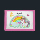 Super Niedliches Unicorn und Rainbow Personalisier Tri-fold Geldbeutel<br><div class="desc">Perfektes personalisiertes Geschenk für ein Mädchen mit einem niedlichen Schnürsenkel- und Regenbogendesign.</div>