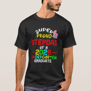 Super stolzer Stiefvater des Kindergartenabsolvent T-Shirt