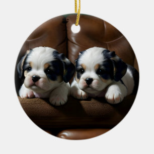 Super süße Welpen auf dem Sofa 1 Keramik Ornament