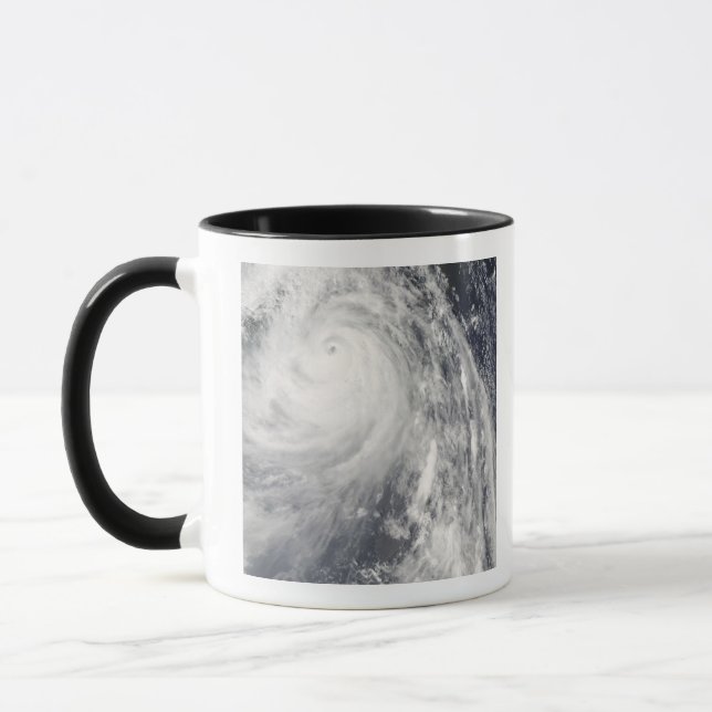 Super Typhoon Wipha Tasse (Links)