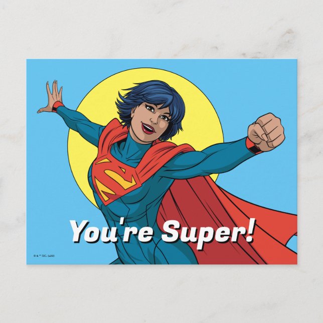Supergirl Fliegen in Blue Anzug Postkarte (Vorderseite)