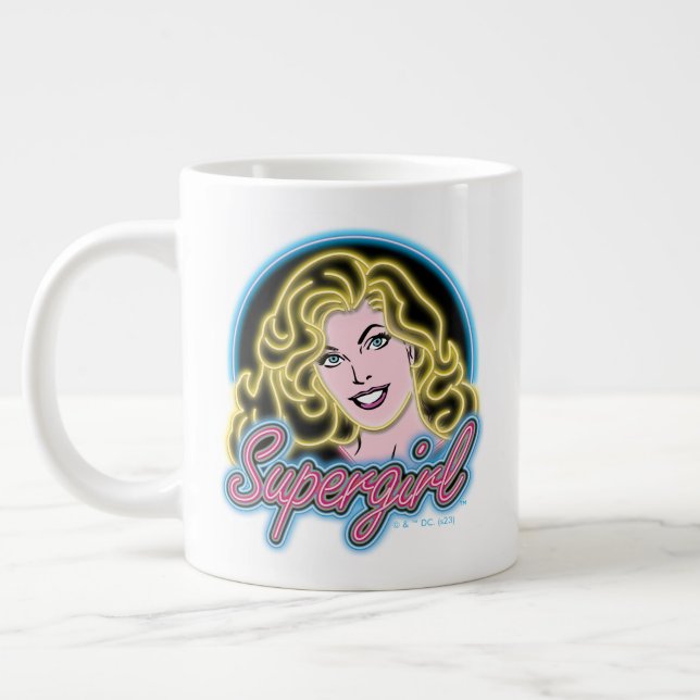 Supergirl Retro Neon Lights Graphic Jumbo-Tasse (Links)