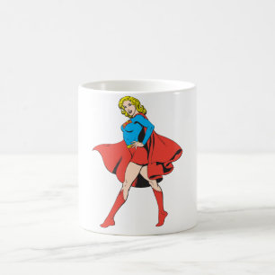 Supergirl schlägt eine Pose Kaffeetasse