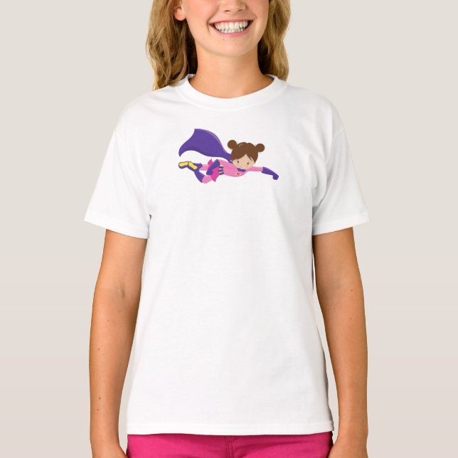 Superheld Girl, Braunhaar, Lila Kap, Niedliches Mä T-Shirt (Vorderseite)