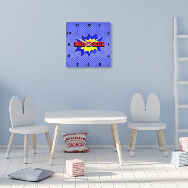 Superhero Kids Comic Buch Personalisierter Name Quadratische Wanduhr (Von Creator hochgeladen)