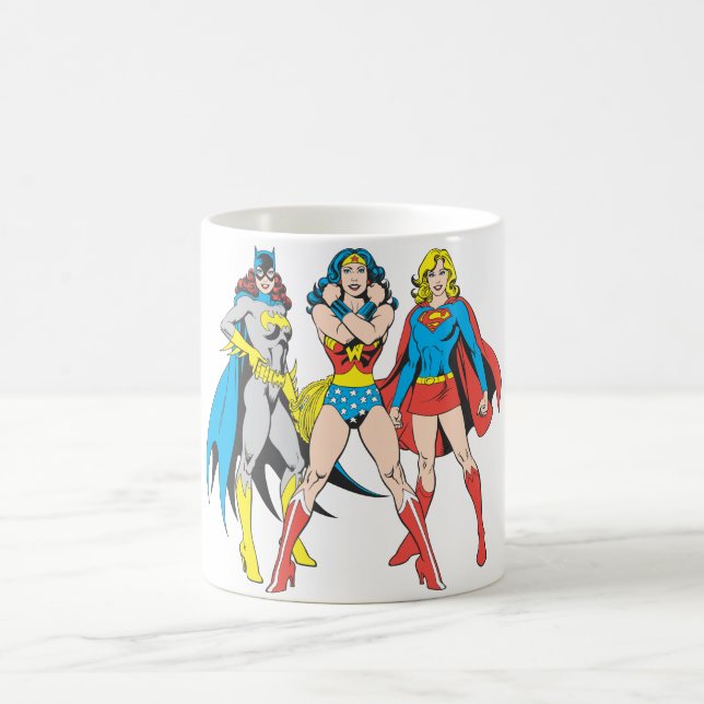 Superheroine-Pose Tasse (Mittel)