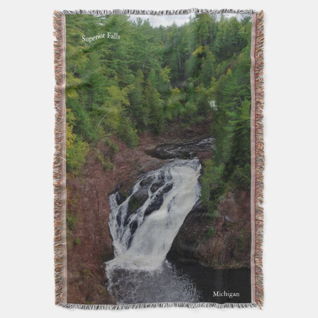 Superior Falls Wurfdecke Decke (Vorderseite Vertikal)