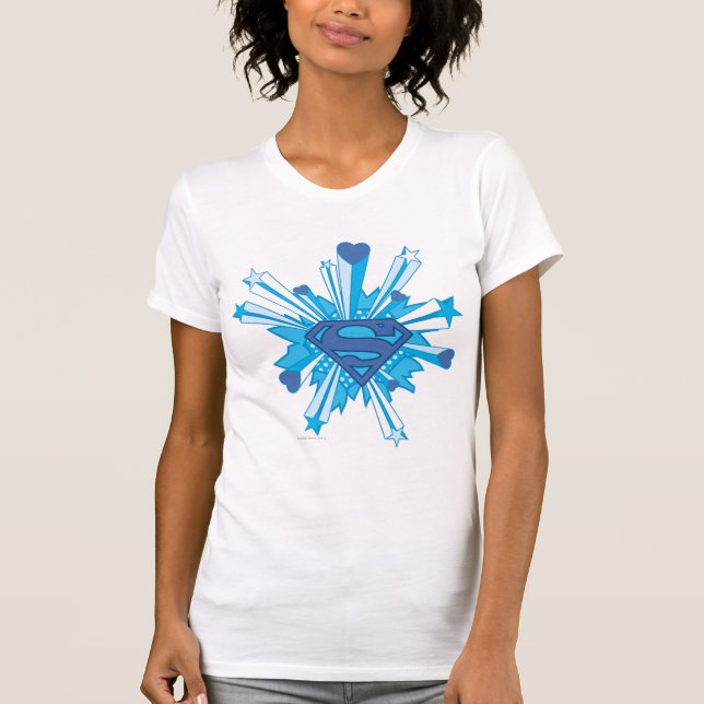 Superman Stylized | Blue Shield Hearts Logo T-Shirt (Vorderseite)