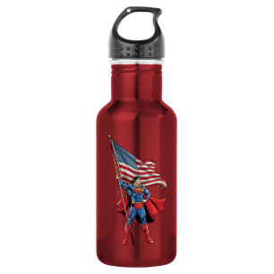 Supermann, der US-Flagge hält Trinkflasche