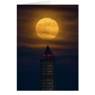 Supermoon über Washington Monument