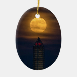 Supermoon über Washington Monument Keramikornament