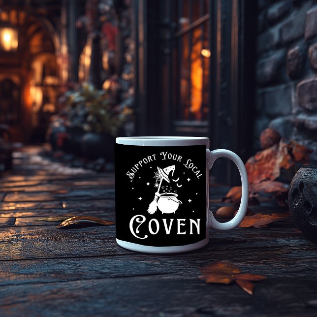 Support Your Local Coven Jumbo-Tasse (Von Creator hochgeladen)