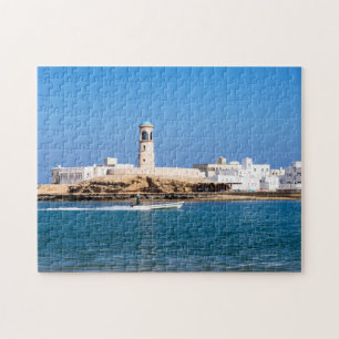 Sur Lighthouse mit Fischerboot - Sur, Oman Puzzle