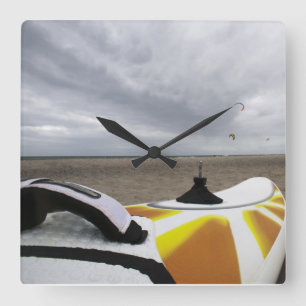 surfboard quadratische wanduhr