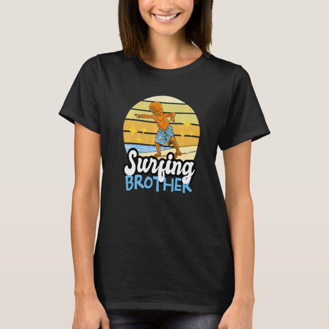 Surfbretter auf den Wellen am Strand für Sibl T-Shirt (Vorderseite)