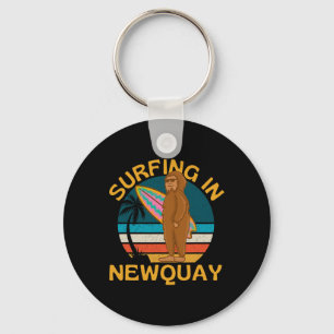 Surfen in Newquay, Bigfoot Good Vibes Surfer Stran Schlüsselanhänger