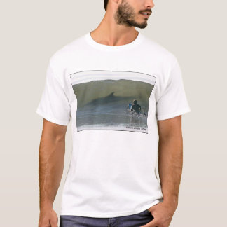 Surfen mit Haifisch T-Shirt