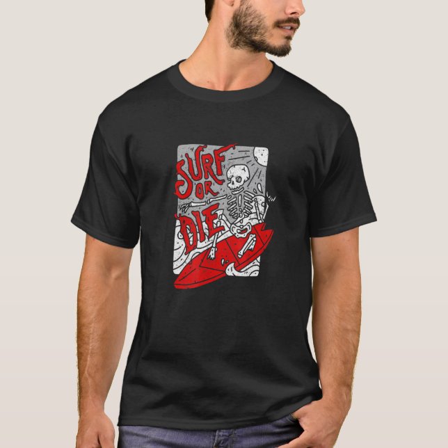 Surfen oder Die Goth-Satanic-Gothic-Tarot-Okkultis T-Shirt (Vorderseite)