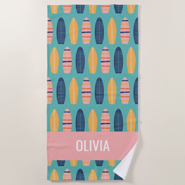 Surfen Sie auf rosa Surfbretter und Blume Strandha Strandtuch (Vorderseite)