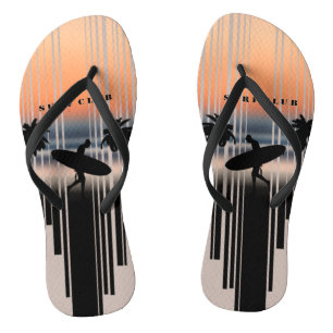 Surfen Sie bei Sonnenuntergang in den Strand   Sur Flip Flops