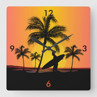 Surfer am Sonnenuntergang Quadratische Wanduhr