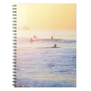 Surfer am Strand Notizblock