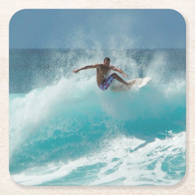 Surfer auf einem großen Wellen-Untersetzer Rechteckiger Pappuntersetzer (Vorderseite)