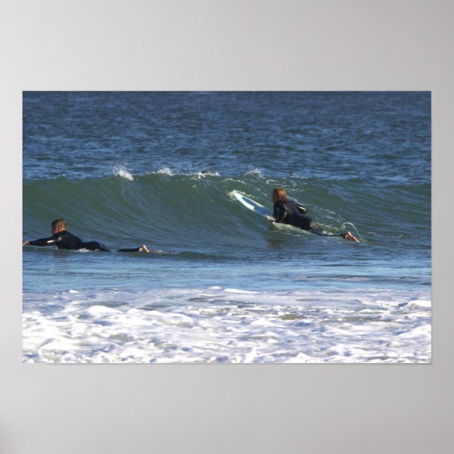 Surfer in einem Wellenposter Poster (Vorne)