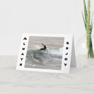 SURFER SAGT, GENIESSEN SIE DIE REISE VOR ALLEM AM KARTE