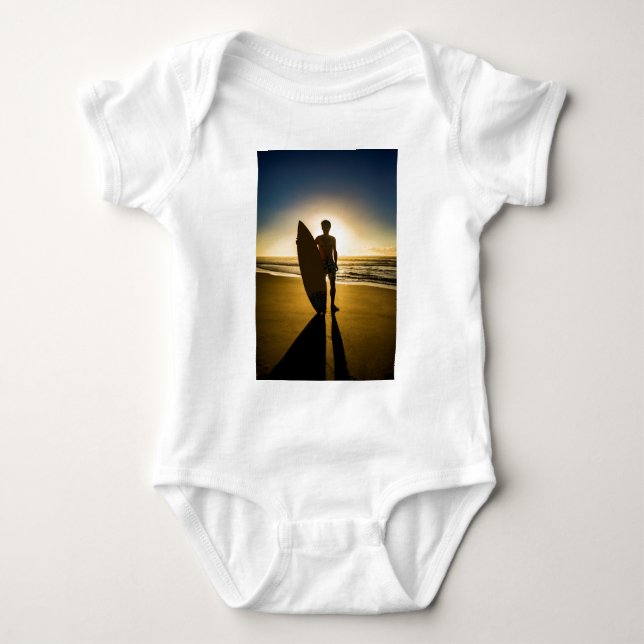 Surfer-Silhouette bei Sonnenaufgang Baby Strampler (Vorderseite)