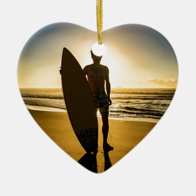 Surfer-Silhouette während des Sonnenaufgangs Keramik Ornament (Vorne)