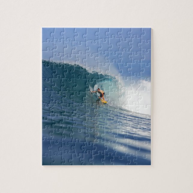 Surfer surfen große blaue Riffwelle Puzzle (Vertikal)