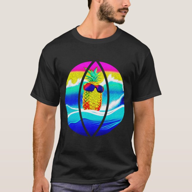 SURFING PINEAPPLE BEACH BALL T-Shirt (Vorderseite)