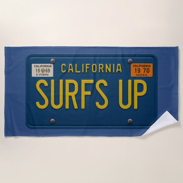 Surfs Up Retro 1969 California License Plate Surf Strandtuch (Vorderseite)