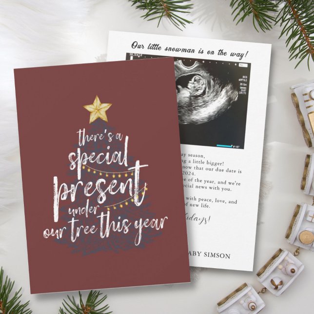 Surprise Holiday Pregnancy Announcement Message Feiertagskarte (Von Creator hochgeladen)