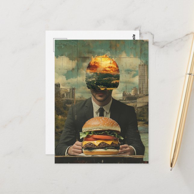 Surreal Cheeseburger Person in der City Collage Postkarte (Vorderseite/Rückseite Beispiel)