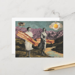 Surreal Frühstücksfrau mit Bacon und Eiern Postkarte